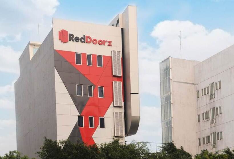 Hotel Reddoorz Plus @ Thamrin