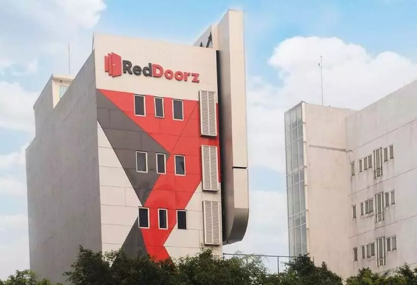 Hotel Reddoorz Plus @ Thamrin
