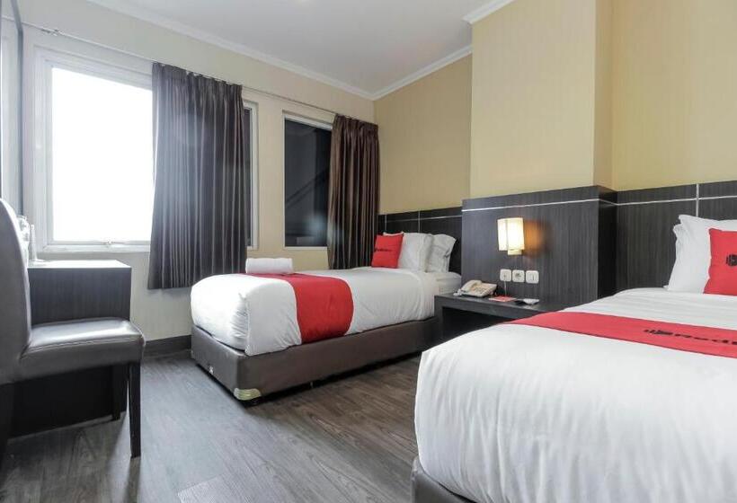 Hotel Reddoorz Plus @ Thamrin