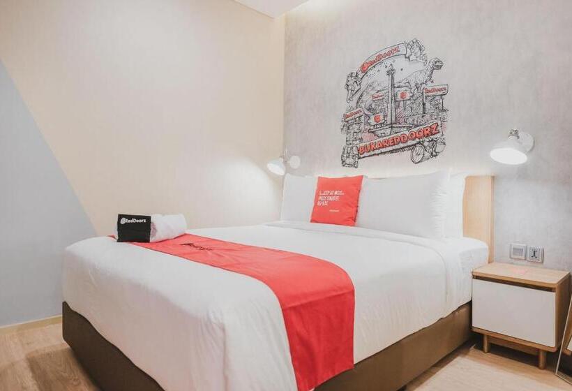 Hotel Reddoorz Plus @ Thamrin