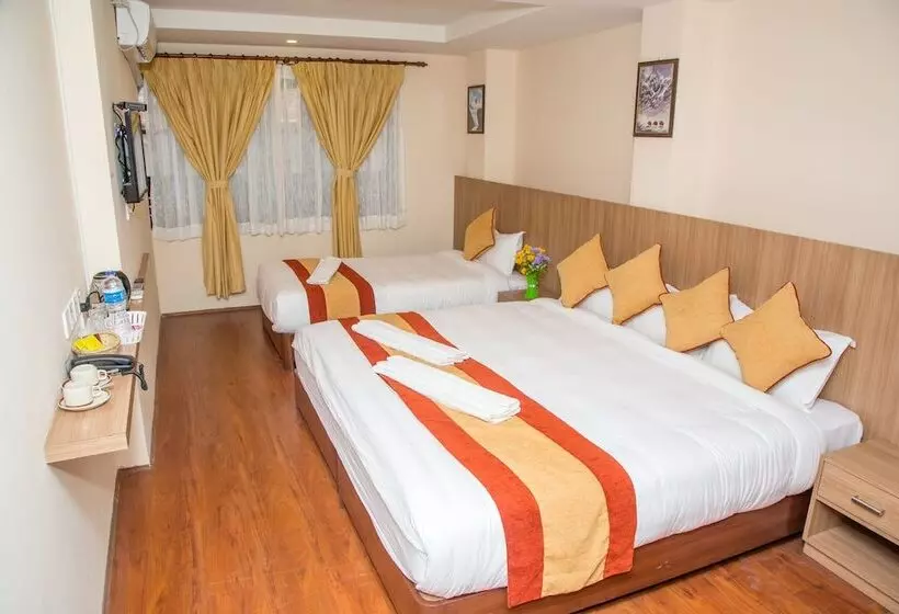 هتل Sakura Boutique