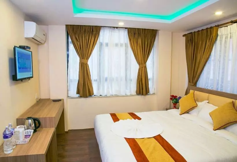 هتل Sakura Boutique