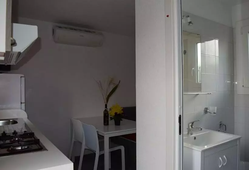 Hotelli Villaggio Camping Bosco Selva