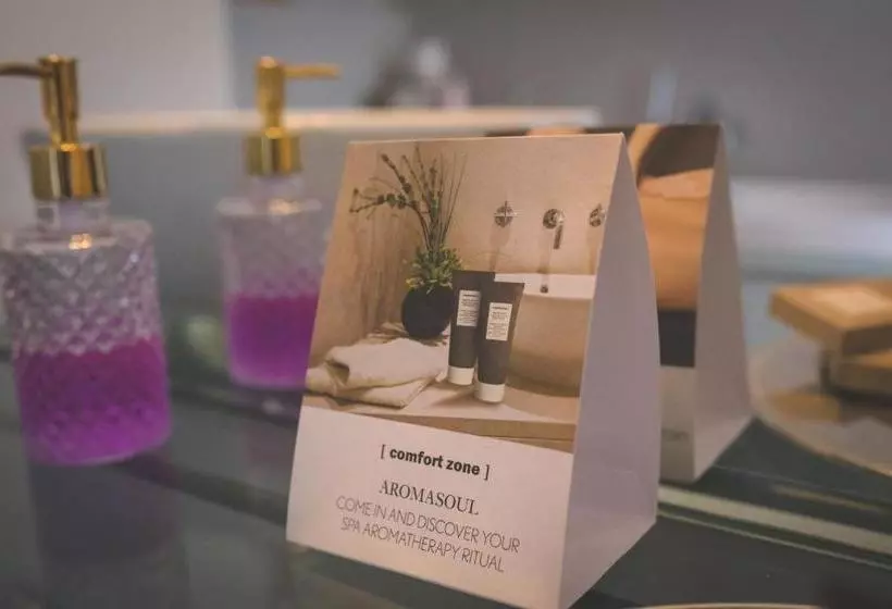 Majatalo Arnaboldi Palace  Circolo