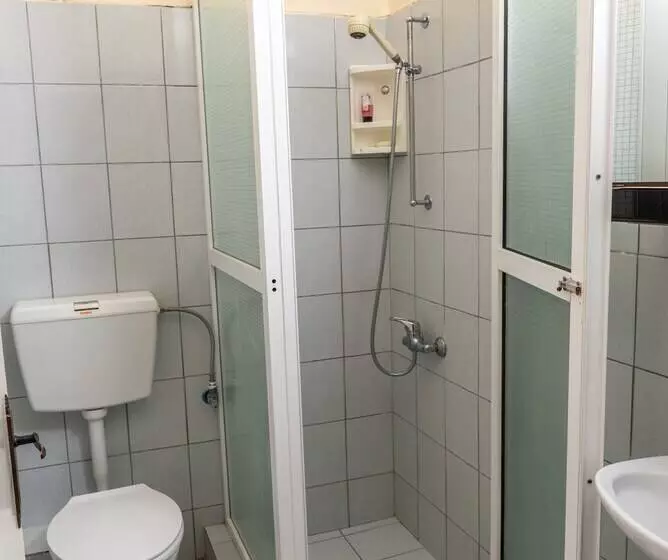 Majatalo Chris Apartments