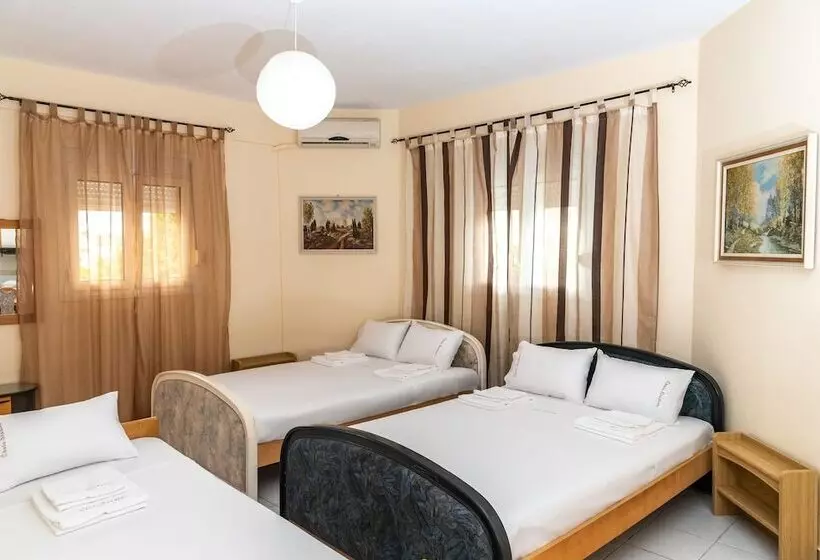 Majatalo Chris Apartments