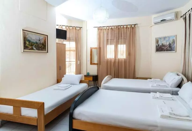 Majatalo Chris Apartments