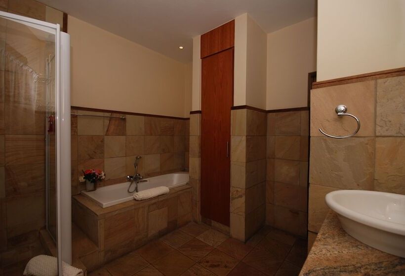 Pension (Hôtel basse catégorie) Hoopoe Haven Guest House