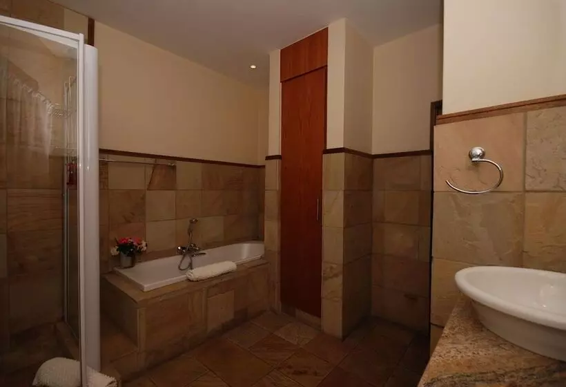 ペンション Hoopoe Haven Guest House