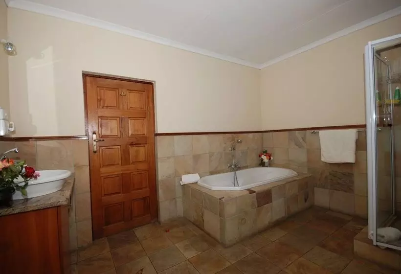 ペンション Hoopoe Haven Guest House