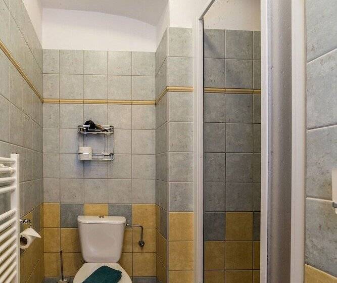 פנסיון Penzion Gardena