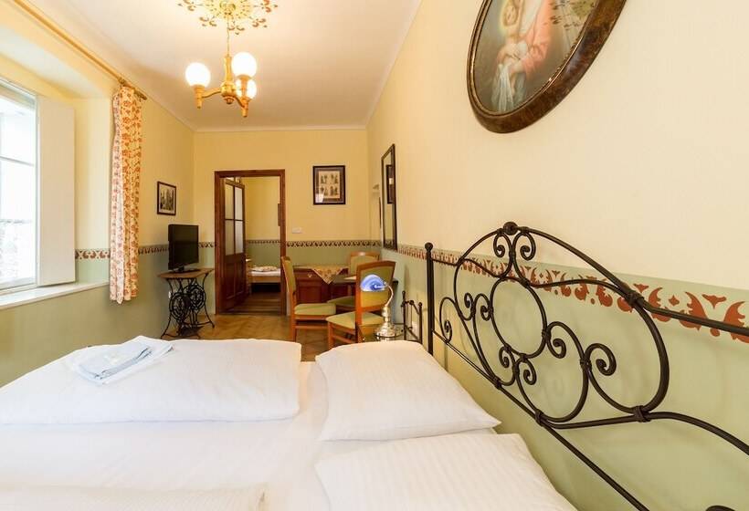 פנסיון Penzion Gardena