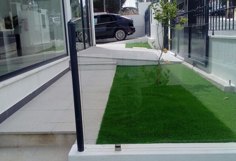 بنسيون Pousada Tires Guest House