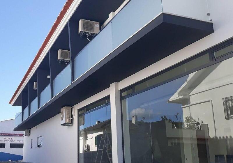 بنسيون Pousada Tires Guest House