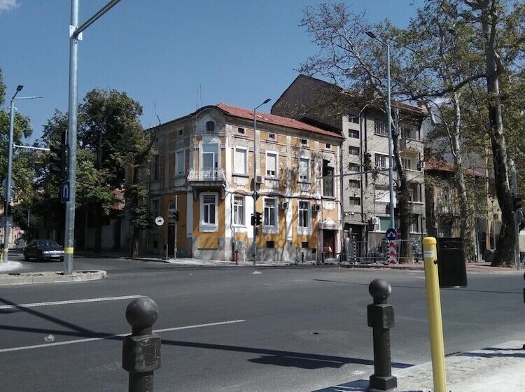 민박 Hostel Ginger House