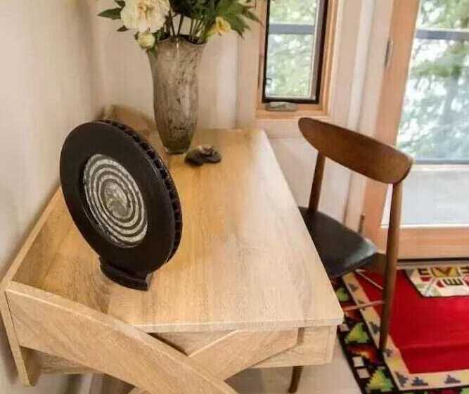 צימר The Sentinel