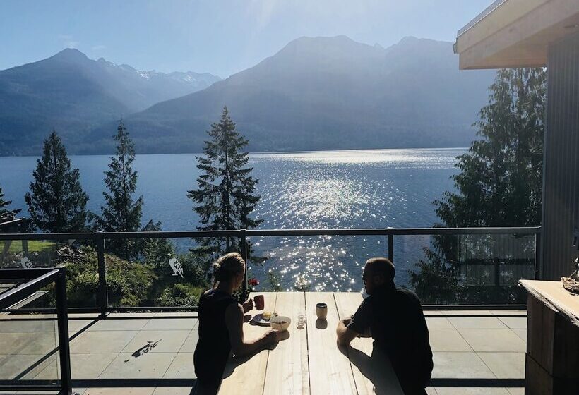 צימר The Sentinel