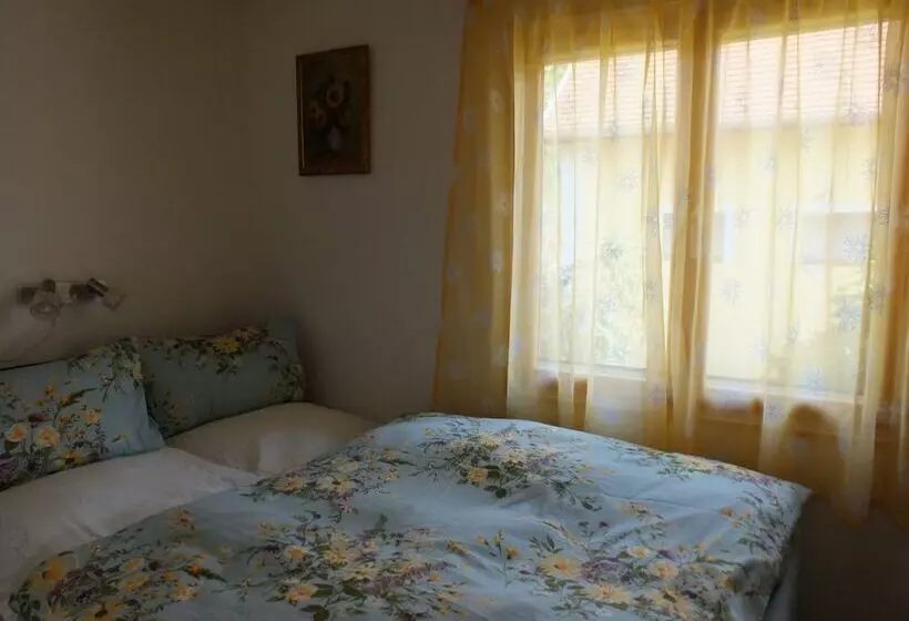 Müllers Ferienhaus Gunaras