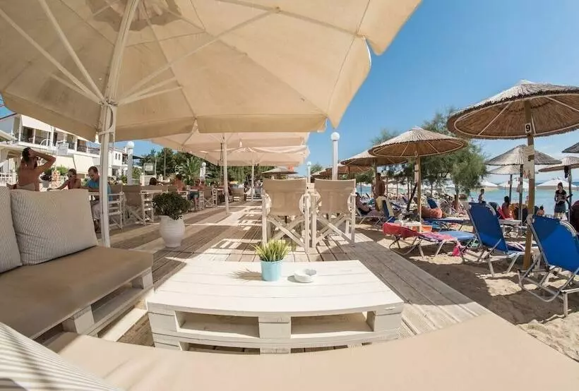Hotelli Assano Sea Front Luxury