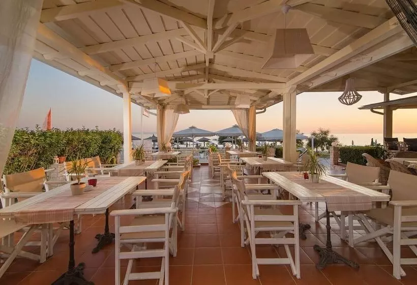 Hotelli Assano Sea Front Luxury