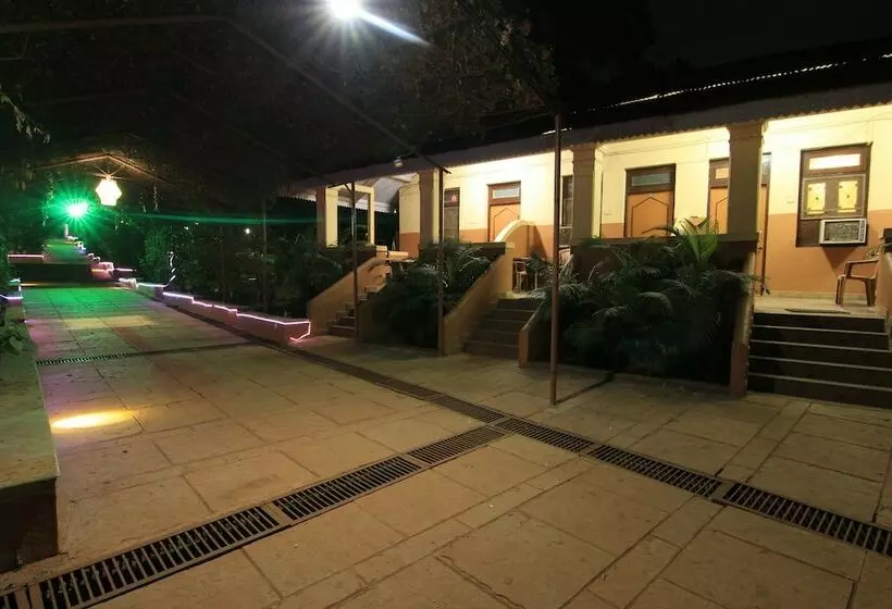 Hotelli Gujarat Bhavan