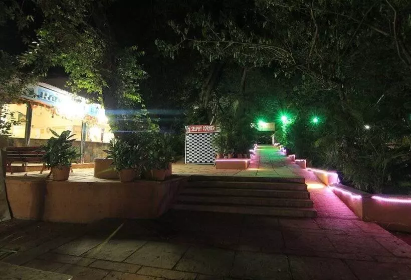 Hotelli Gujarat Bhavan