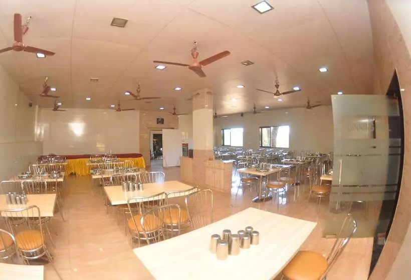 Hotelli Gujarat Bhavan