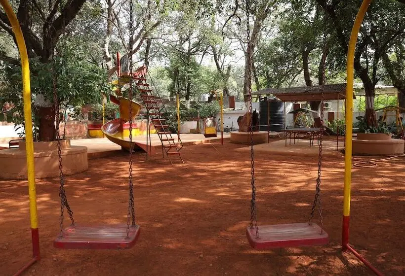 ホテル Gujarat Bhavan