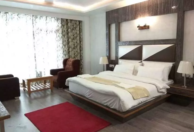 Hotelli Royal View Inn