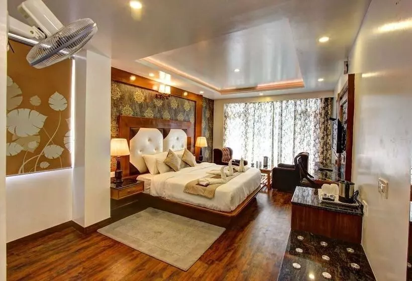 Hotelli Royal View Inn