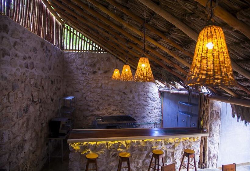 בית מלון כפרי Solera Tulum With Pool