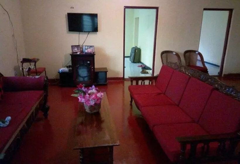 پانسیون Shenya Villa