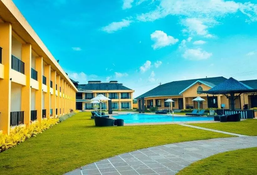 Tropical Retreat Luxury Resort And Spa