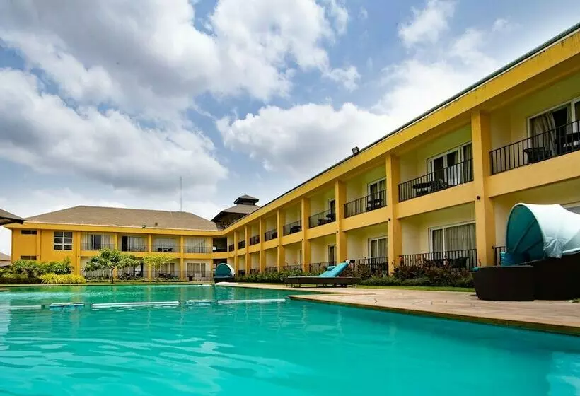 Tropical Retreat Luxury Resort And Spa