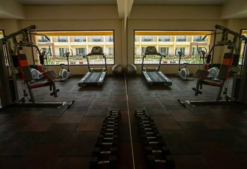 Tropical Retreat Luxury Resort And Spa