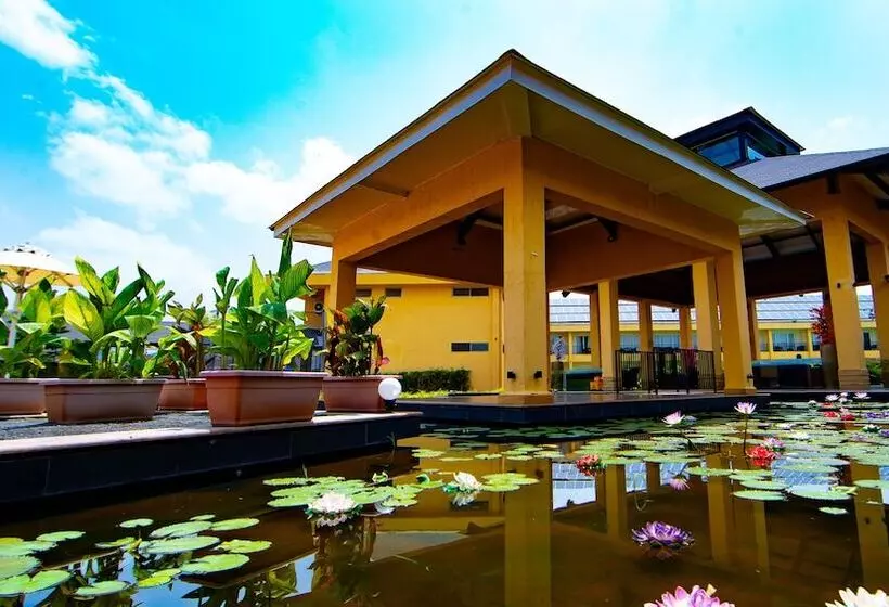 Tropical Retreat Luxury Resort And Spa