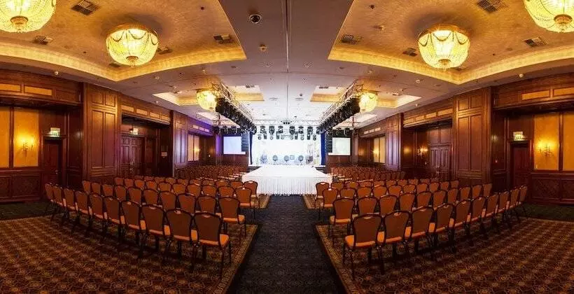 Premier Palace Hotel Kyiv