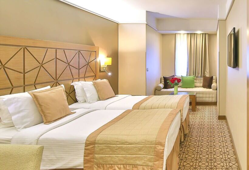 هتل Ramada By Wyndham İstanbul Taksim