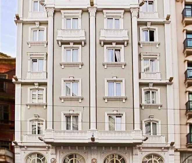 Seres Hotel Old City