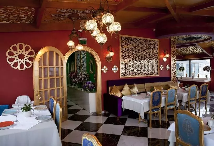 Seres Hotel Old City