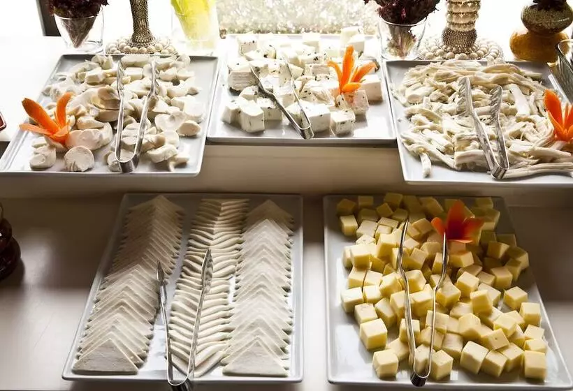 Seres Hotel Old City