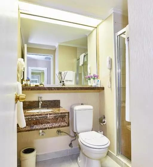 Seres Hotel Old City