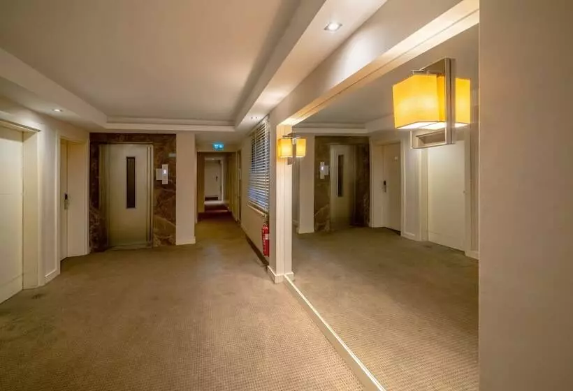 The New Hotel Zeybek