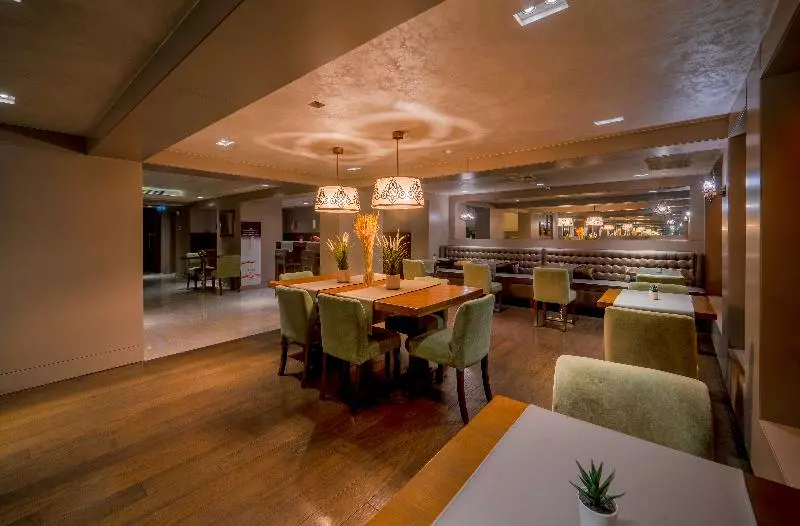 The New Hotel Zeybek