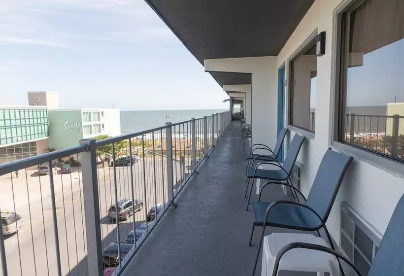 مُتل Admiral On Baltimore