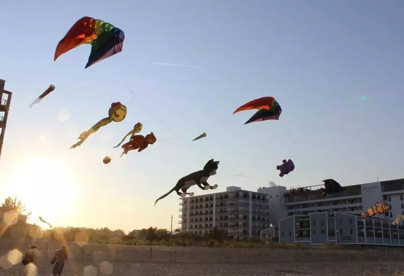 مُتل Admiral On Baltimore