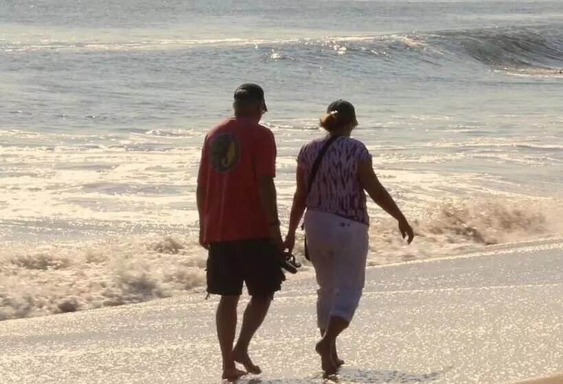 مُتل Admiral On Baltimore