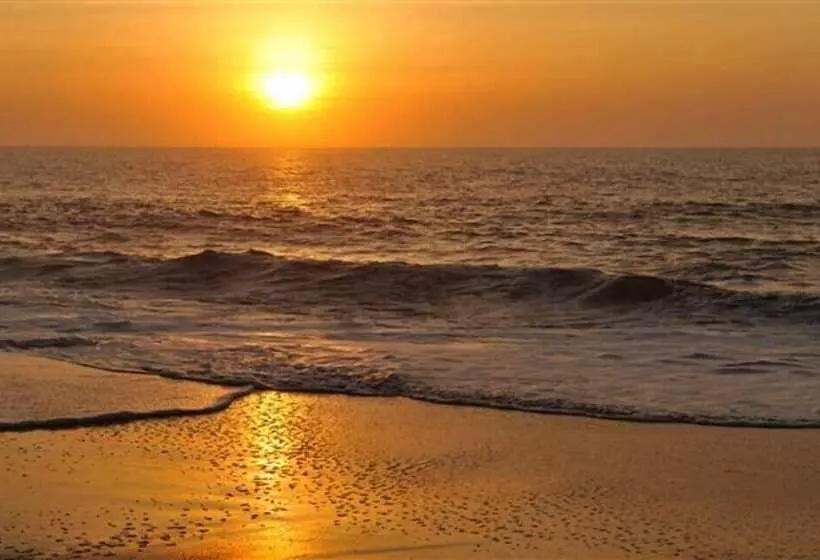 مُتل Admiral On Baltimore