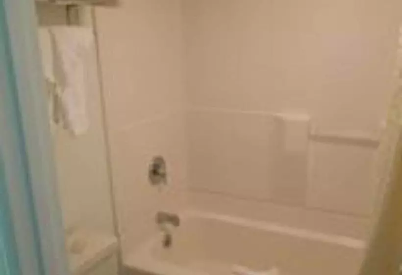 مُتل Admiral On Baltimore