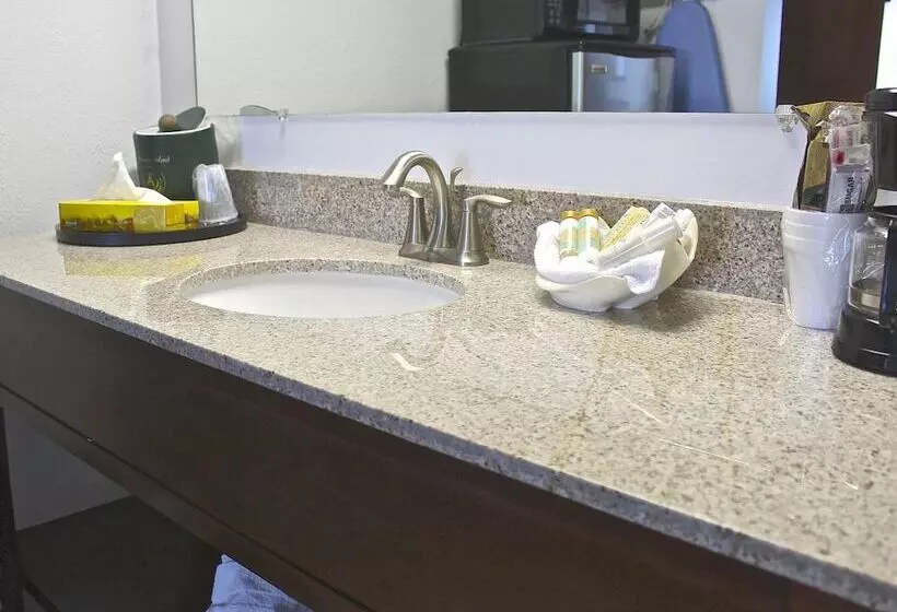 مُتل Admiral On Baltimore